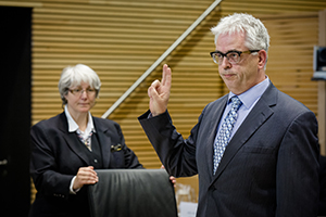 Staal koos studievriend als commissaris